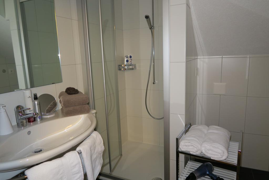 Apartment Enzian Saas-Grund Phòng bức ảnh